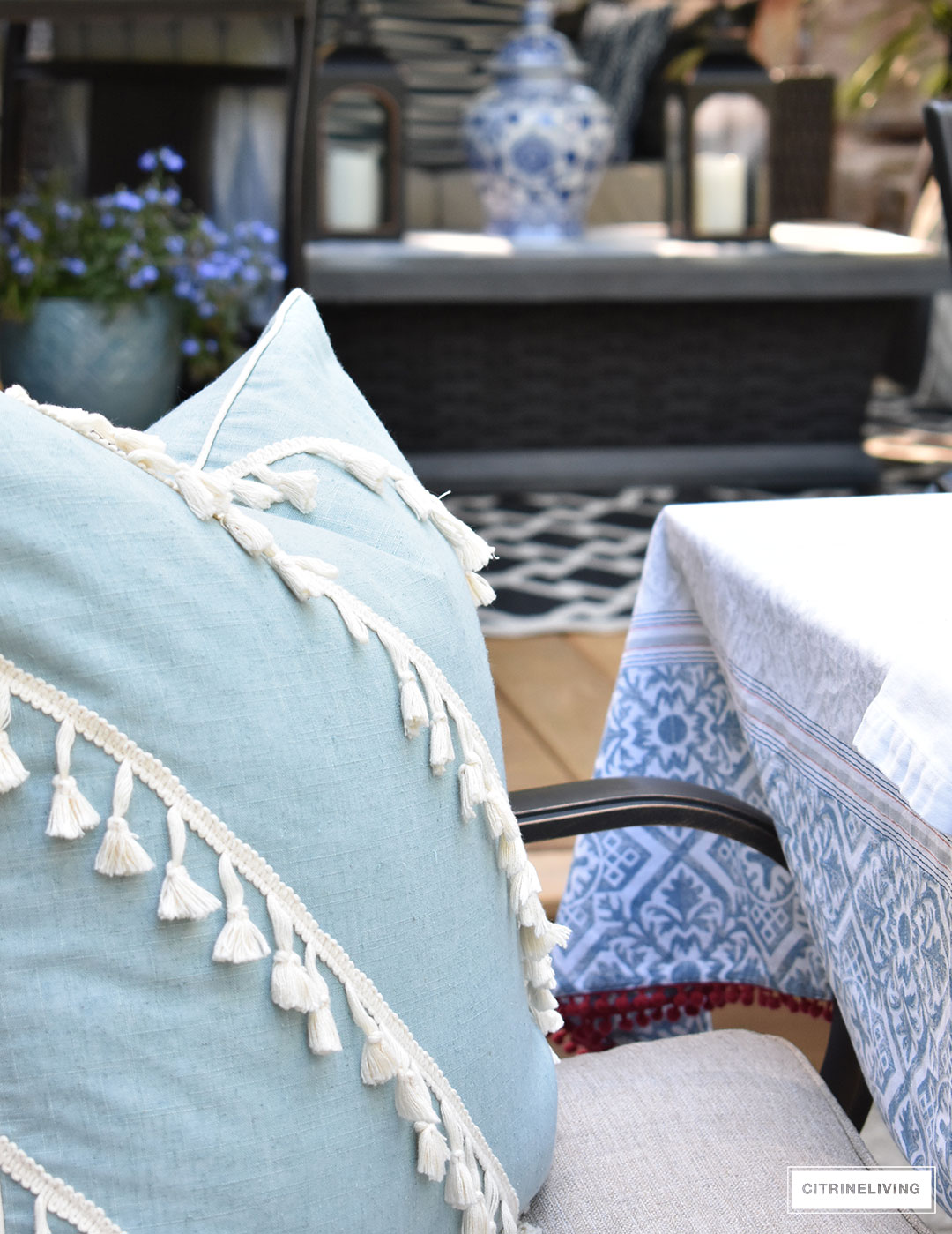 Bring your indoor pillows outside for your Summer entertaining and create a comfortable and inviting ambiance for guests.