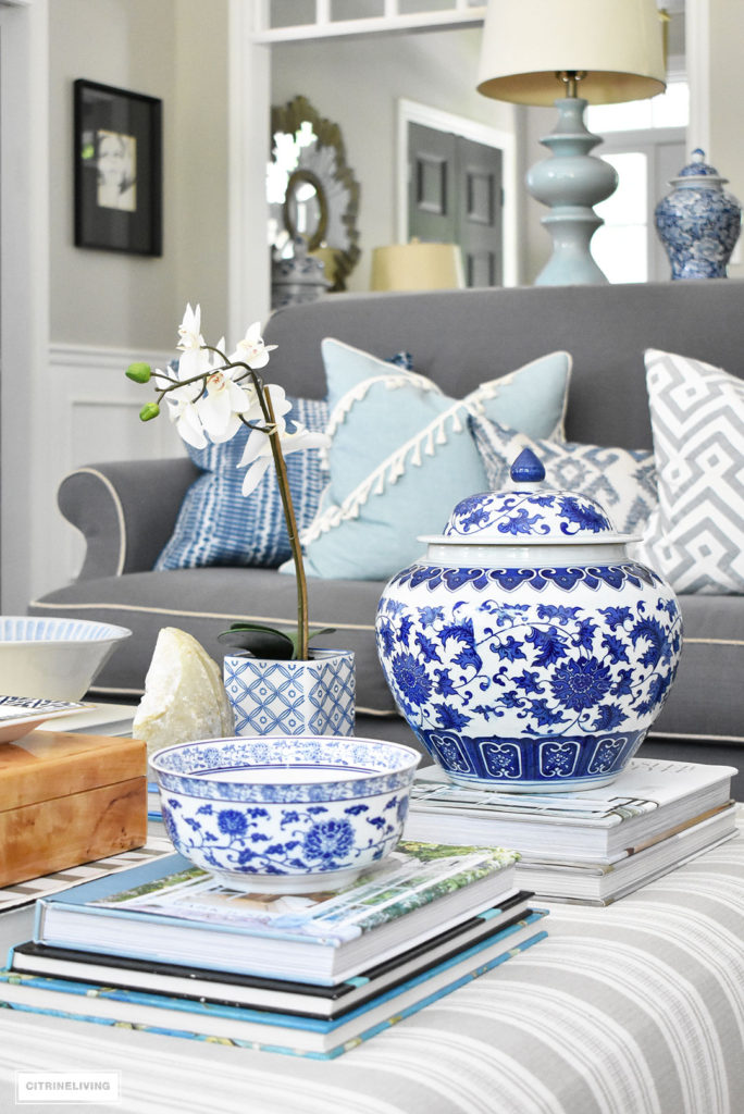 Make a style statement on your coffee table with stacks of books, decorative boxes and beautiful objects that you love.