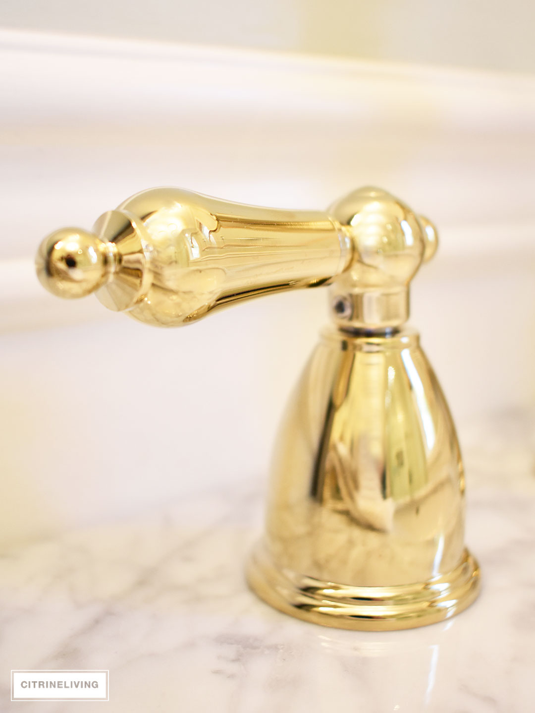 Beautiful traditional style brass bathroom faucet with lever handles