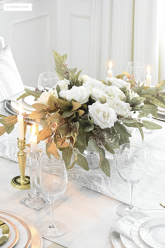 A NEUTRAL VALENTINE’S DAY TABLESCAPE WITH WHITES AND METALLICS