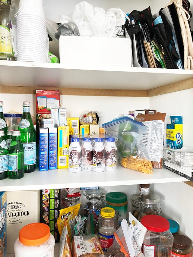 ORGANIZED KITCHEN PANTRY ON A BUDGET