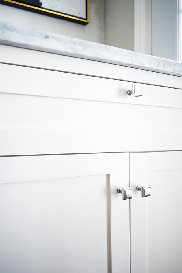 A classic white bathroom vanity with a marble top is the perfect addition to a small bath. Update and bathroom with this versatile piece for a clean and crisp look in your bathroom!