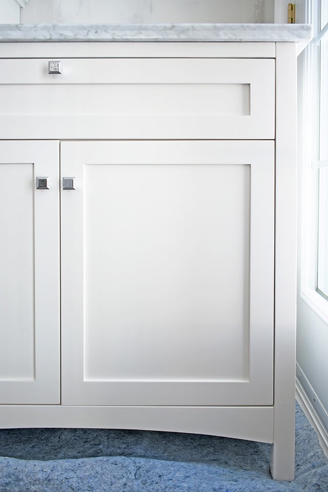 A classic white bathroom vanity with a marble top is the perfect addition to a small bath. Update and bathroom with this versatile piece for a clean and crisp look in your bathroom!