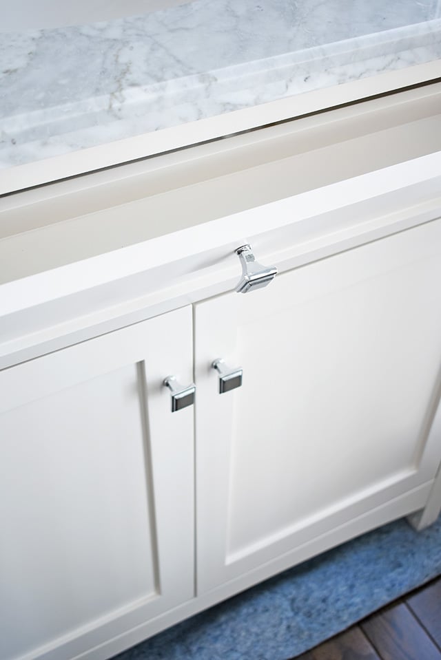 A classic white bathroom vanity with a marble top is the perfect addition to a small bath. Update and bathroom with this versatile piece for a clean and crisp look in your bathroom!