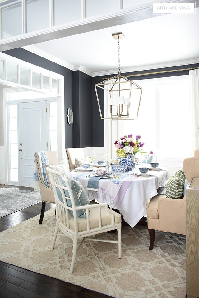 Blue And White Décor Ideas For A Classic Easter Table