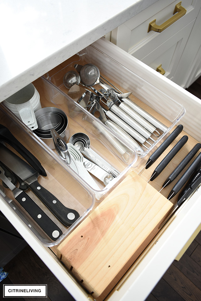 kitchen drawer utensils 