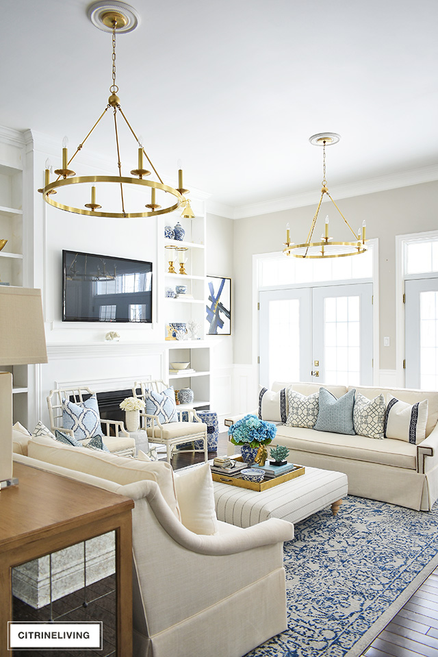 SPRING LIVING ROOM DECORATING: BLUE + WHITE - CITRINELIVING