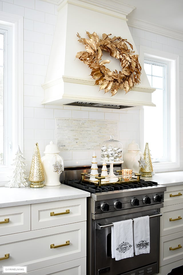 ELEGANT CHRISTMAS KITCHEN DECORATING - CitrineLiving