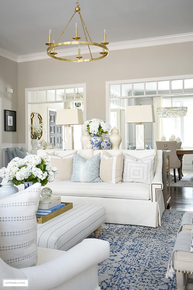 FRESH SPRING LIVING ROOM DECORATING