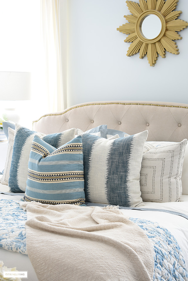 https://citrineliving.com/wp-content/uploads/2020/04/how-to-style-a-bed-with-pillows-boho-chic-2.jpg