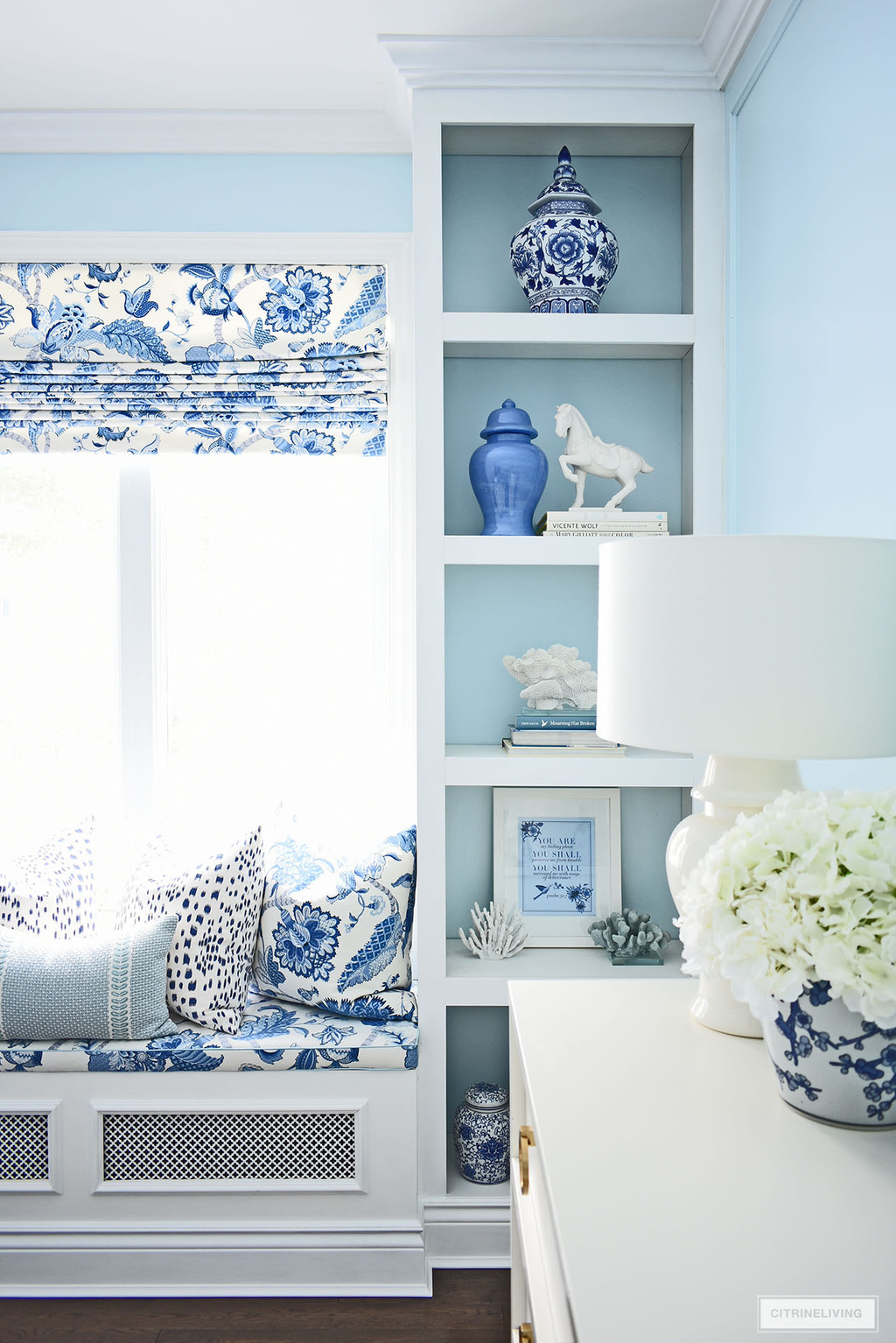 ELEGANT HOME OFFICE IN BLUE + WHITE CHINOISERIE