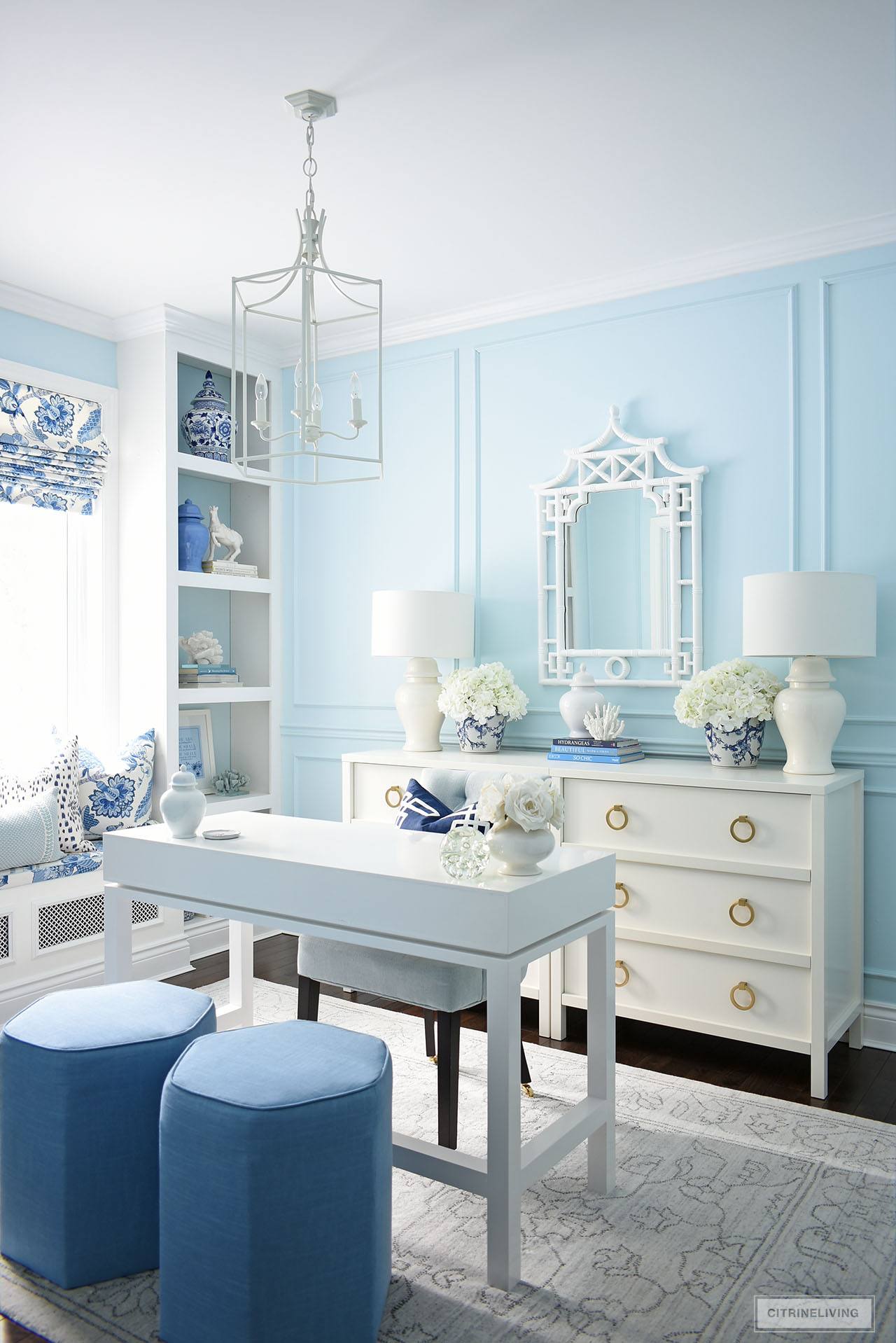 ELEGANT HOME OFFICE IN BLUE + WHITE CHINOISERIE