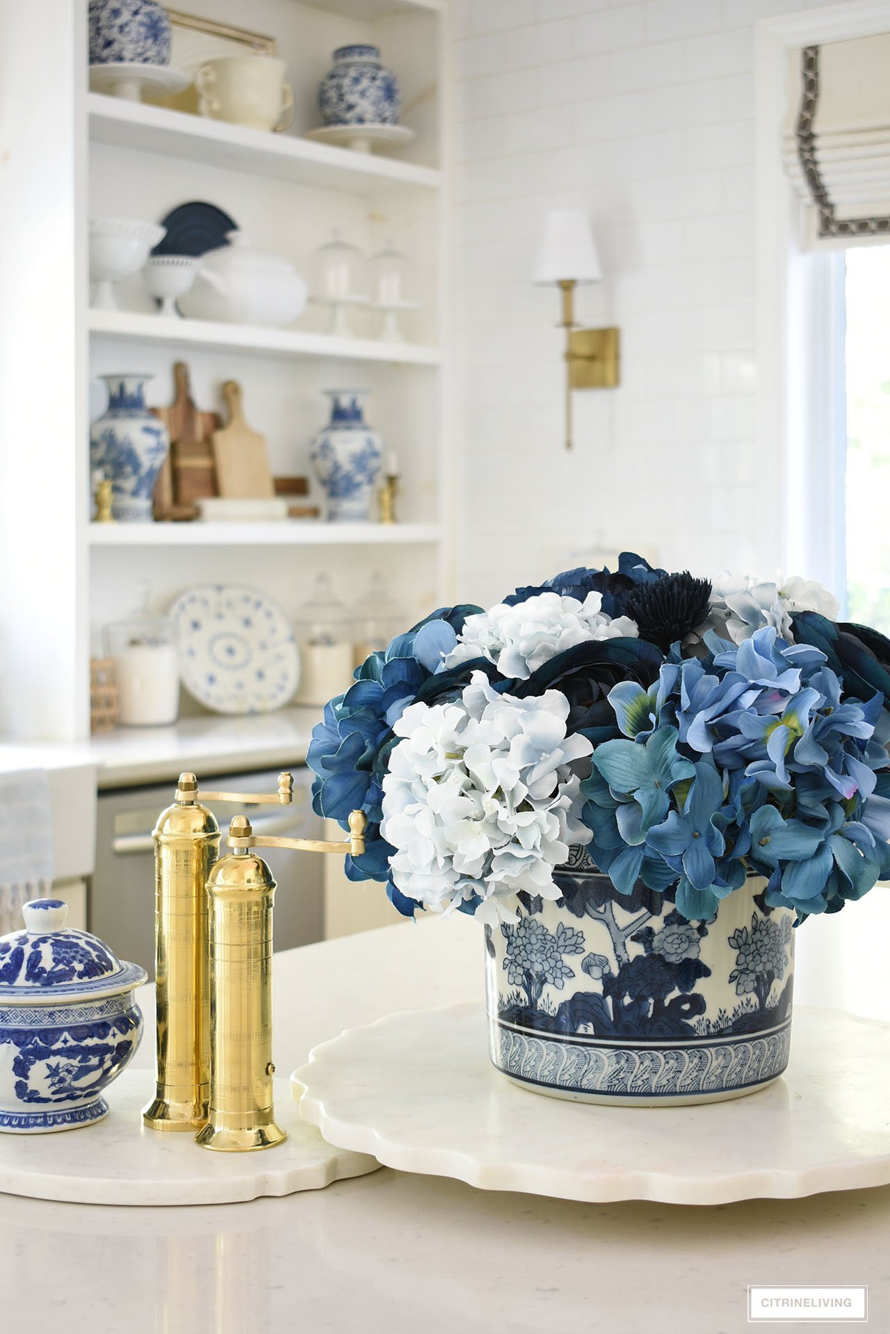 FALL KITCHEN DECOR IN BLUE, WHITE + GOLD - CITRINELIVING