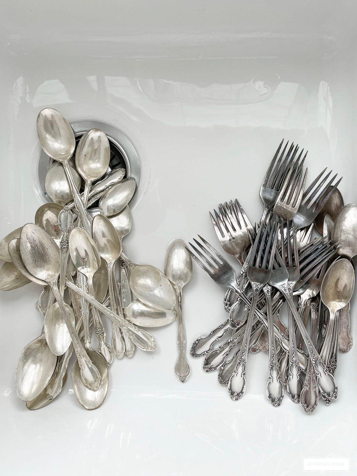 HOW TO CLEAN SILVERWARE EASILY CITRINELIVING