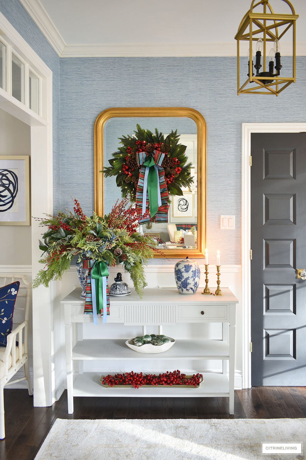 ENTRYWAY CHRISTMAS DECOR | CITRINELIVING