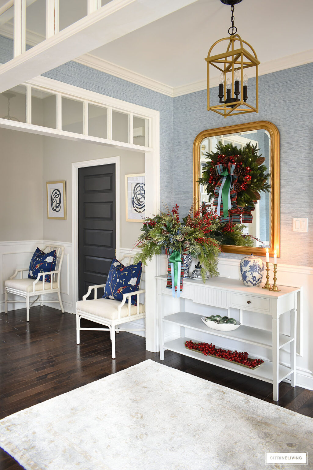 ENTRYWAY CHRISTMAS DECOR | CITRINELIVING