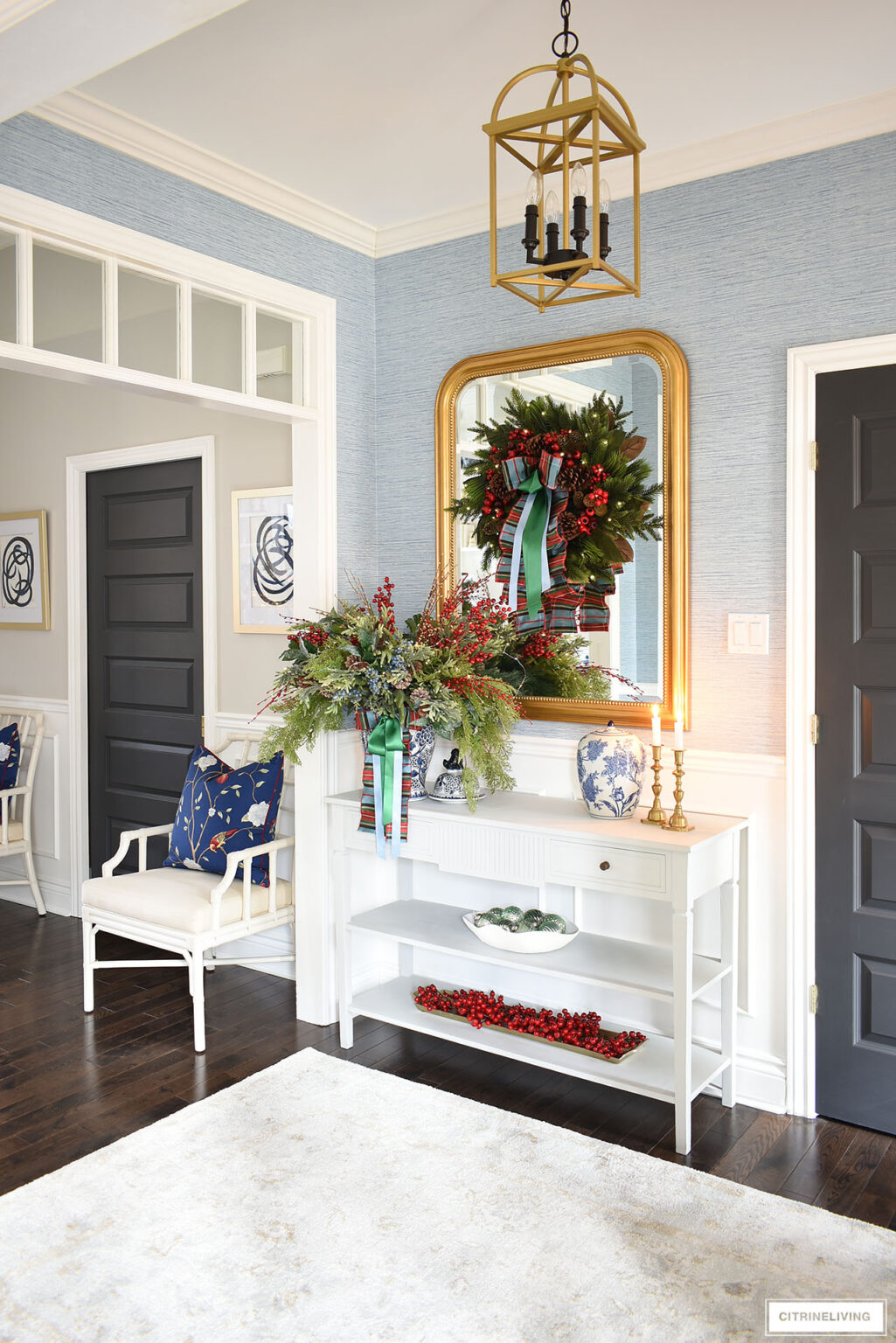 ENTRYWAY CHRISTMAS DECOR | CITRINELIVING