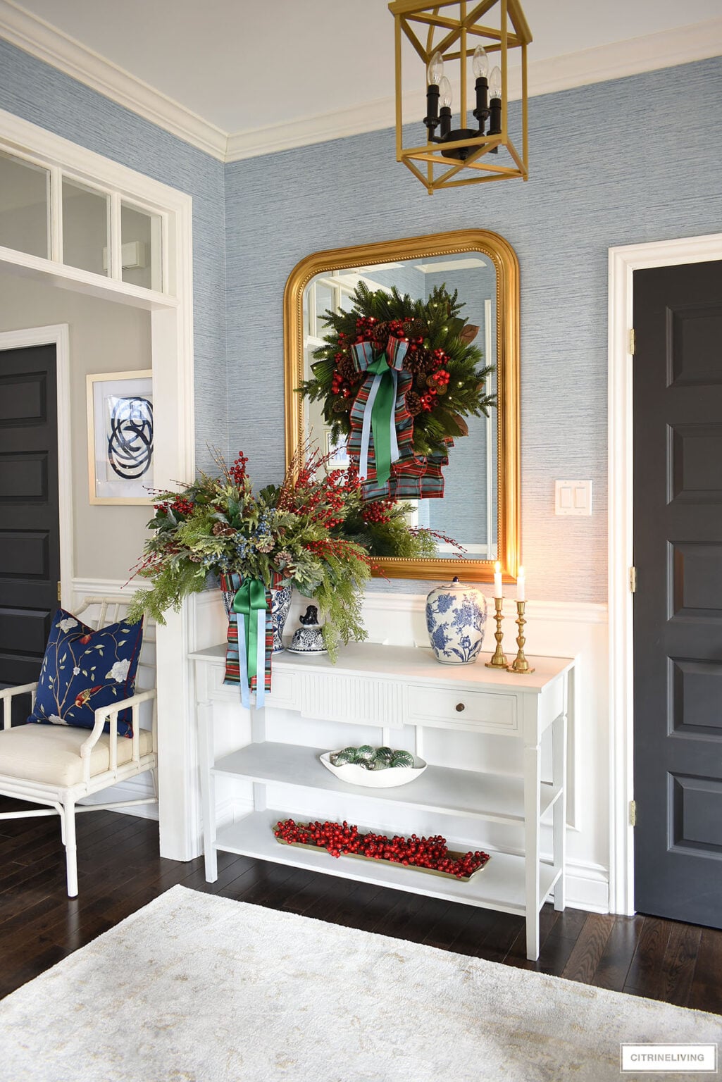 ENTRYWAY CHRISTMAS DECOR | CITRINELIVING