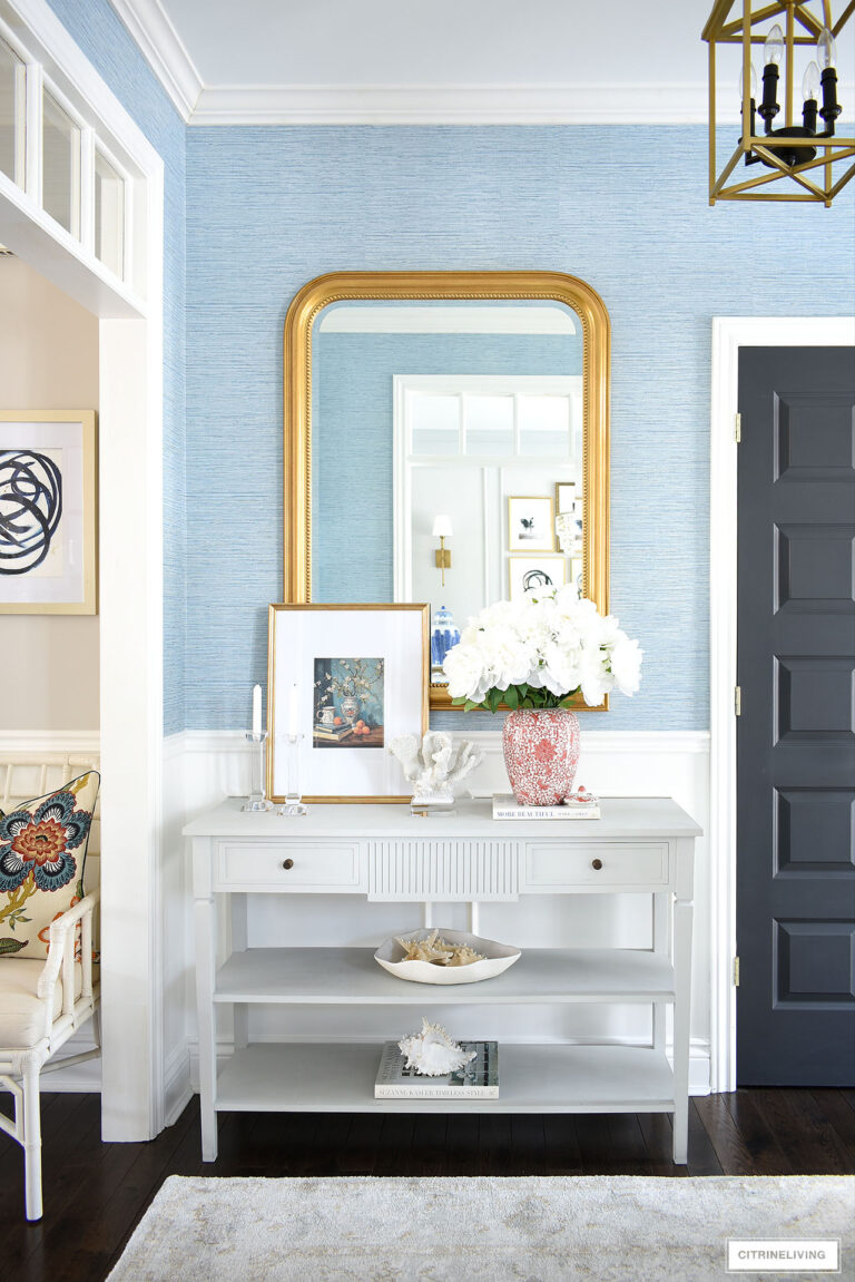 COLORFUL ENTRYWAY DECORATED FOR SPRING - CITRINELIVING