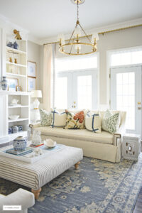 COLORFUL LIVING ROOM DECOR FOR SPRING - CITRINELIVING
