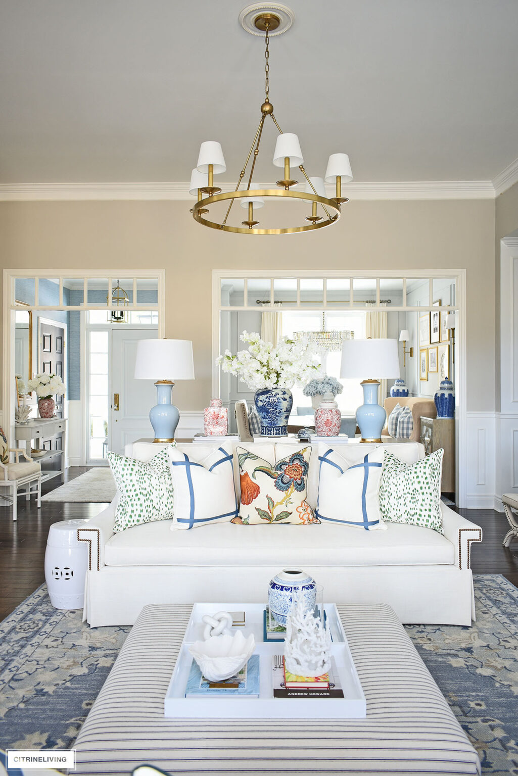 COLORFUL LIVING ROOM DECOR FOR SPRING - CITRINELIVING