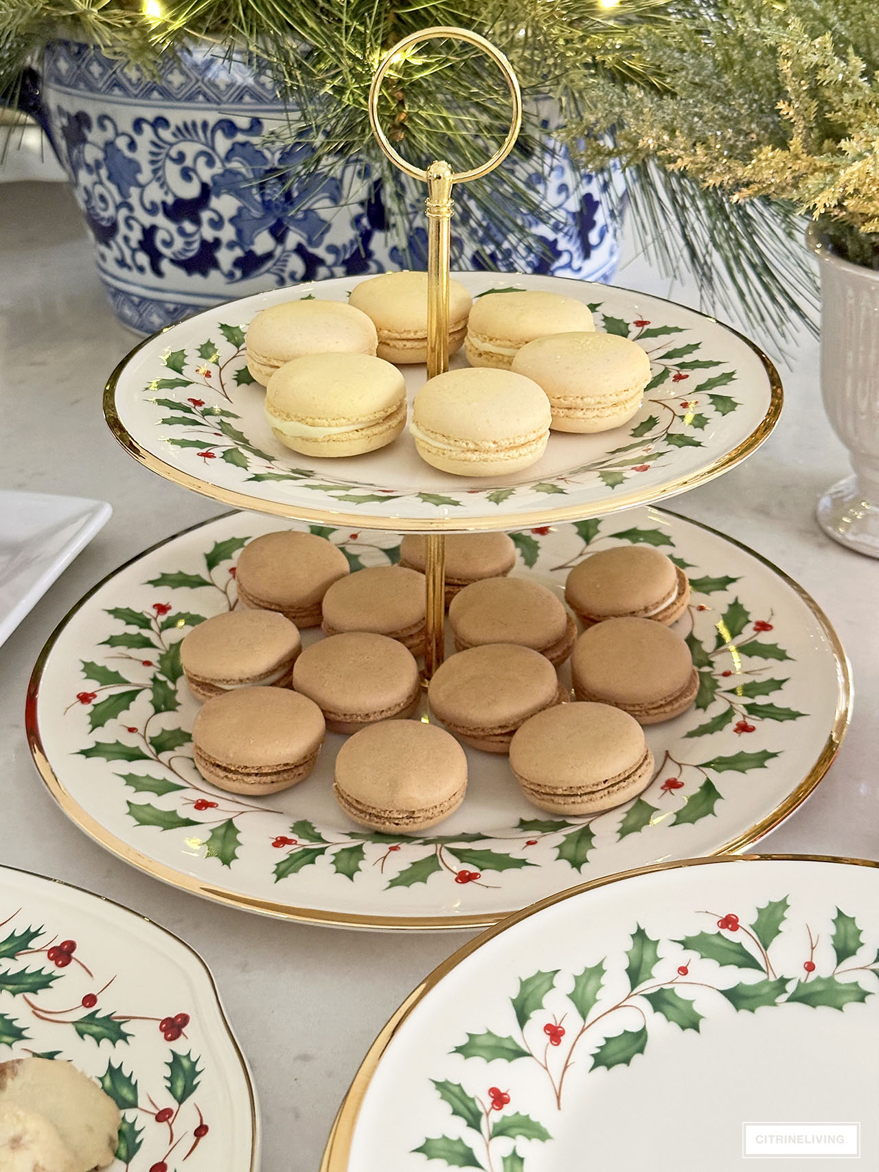 Christmas 2-tier dish with holly and berry motif