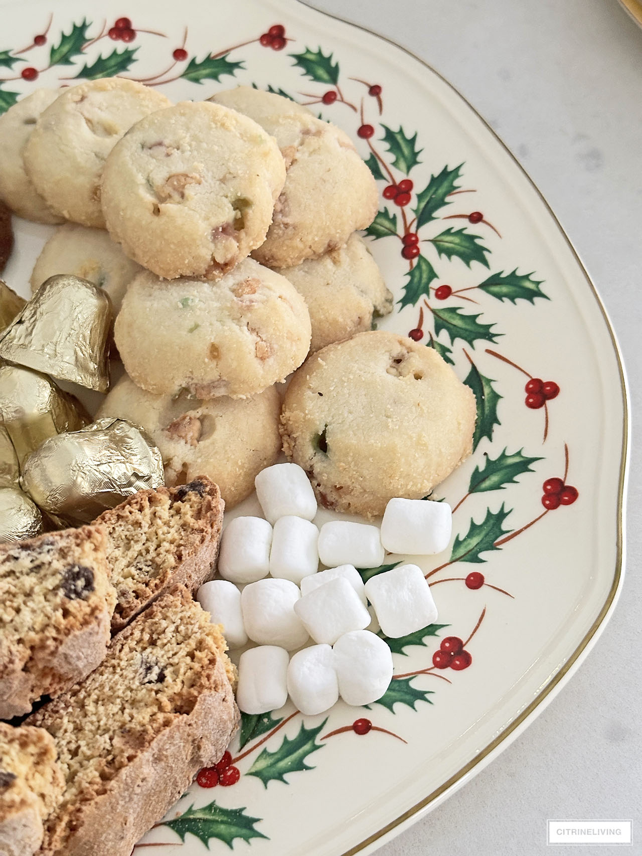 Christmas platter with holly and berry motif