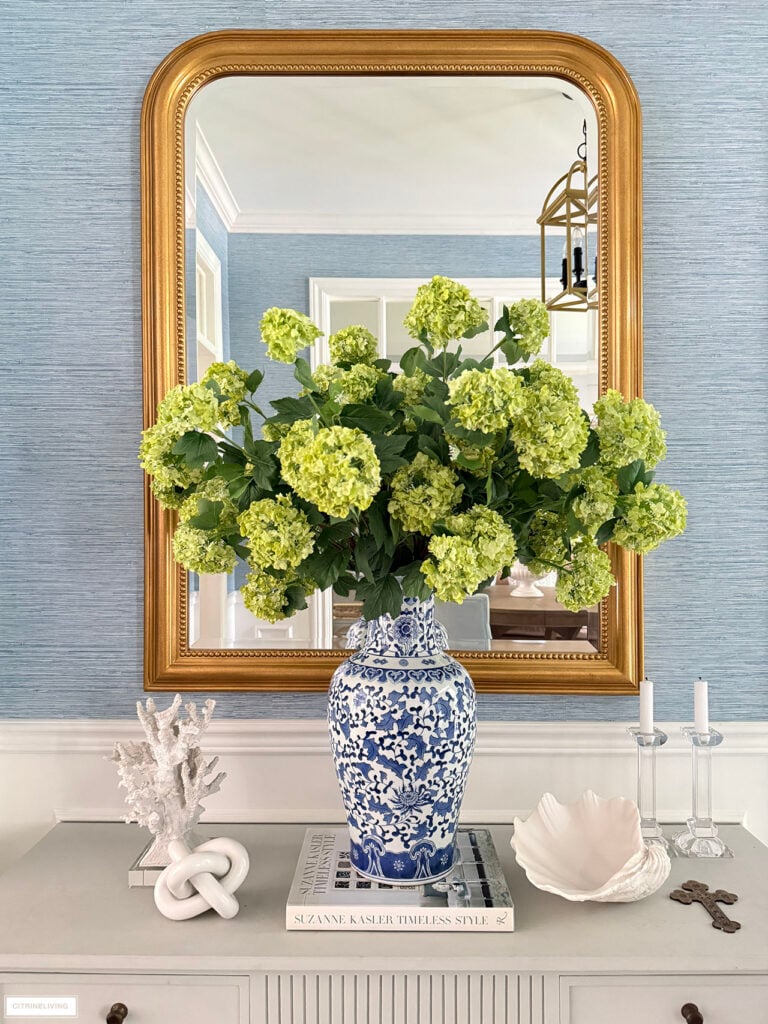 GARDEN IDEAS, A MOTHER’S DAY GIFT IDEA, COFFEE TABLE DECOR, SUMMER ENTRYWAY DECOR AND ATLANTA DESIGNER SHOWHOUSE