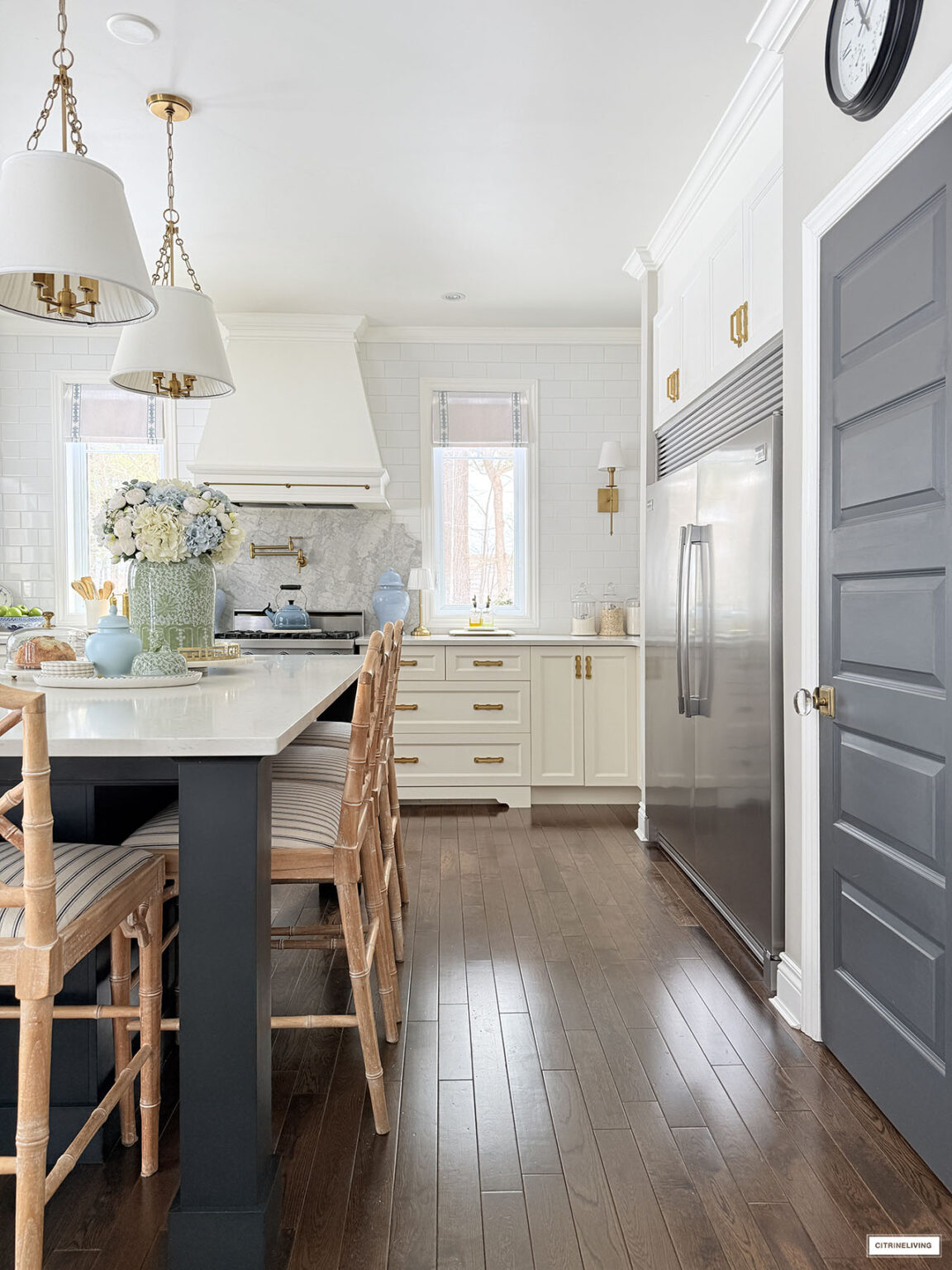 Beautiful, Easy Spring Kitchen Decorating | CitrineLiving