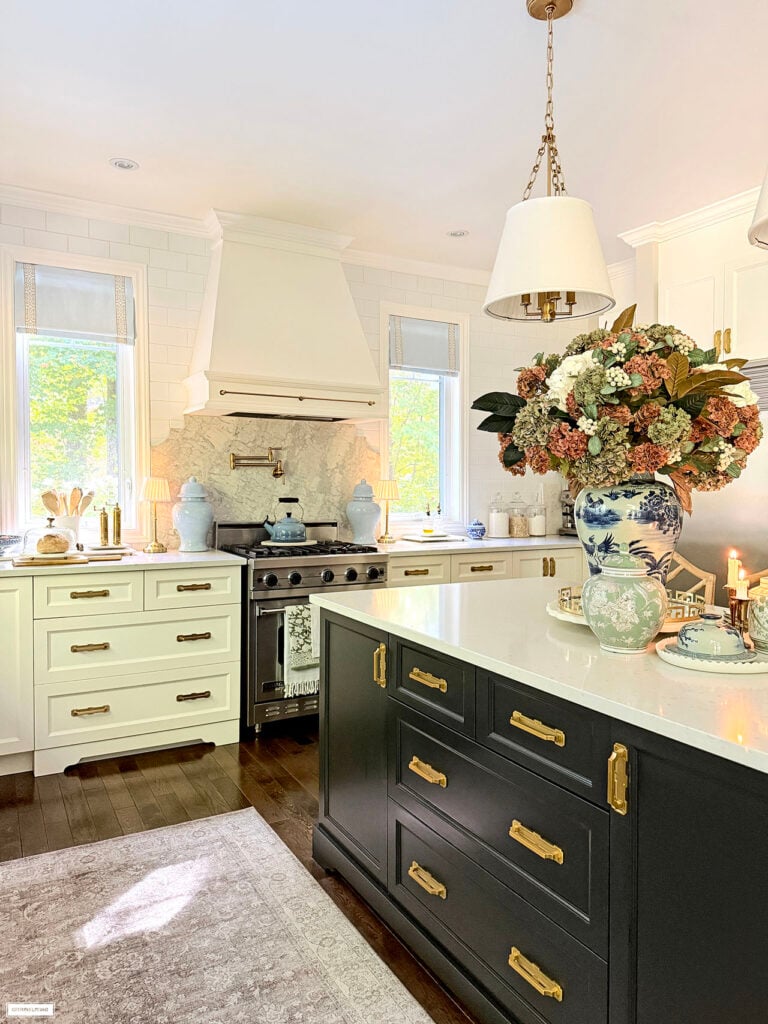 FALL KITCHEN DECOR: SIMPLE, ELEGANT AND CHIC STYLING FOR THE SEASON